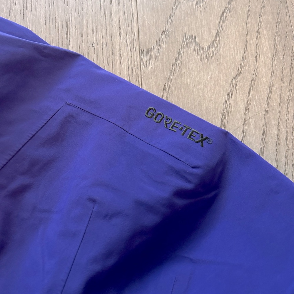Peak Performance ski jacket - Picture 5 of 5